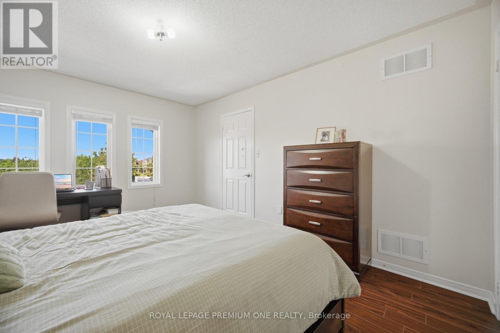 64 AMETHYST CIRCLE - 27