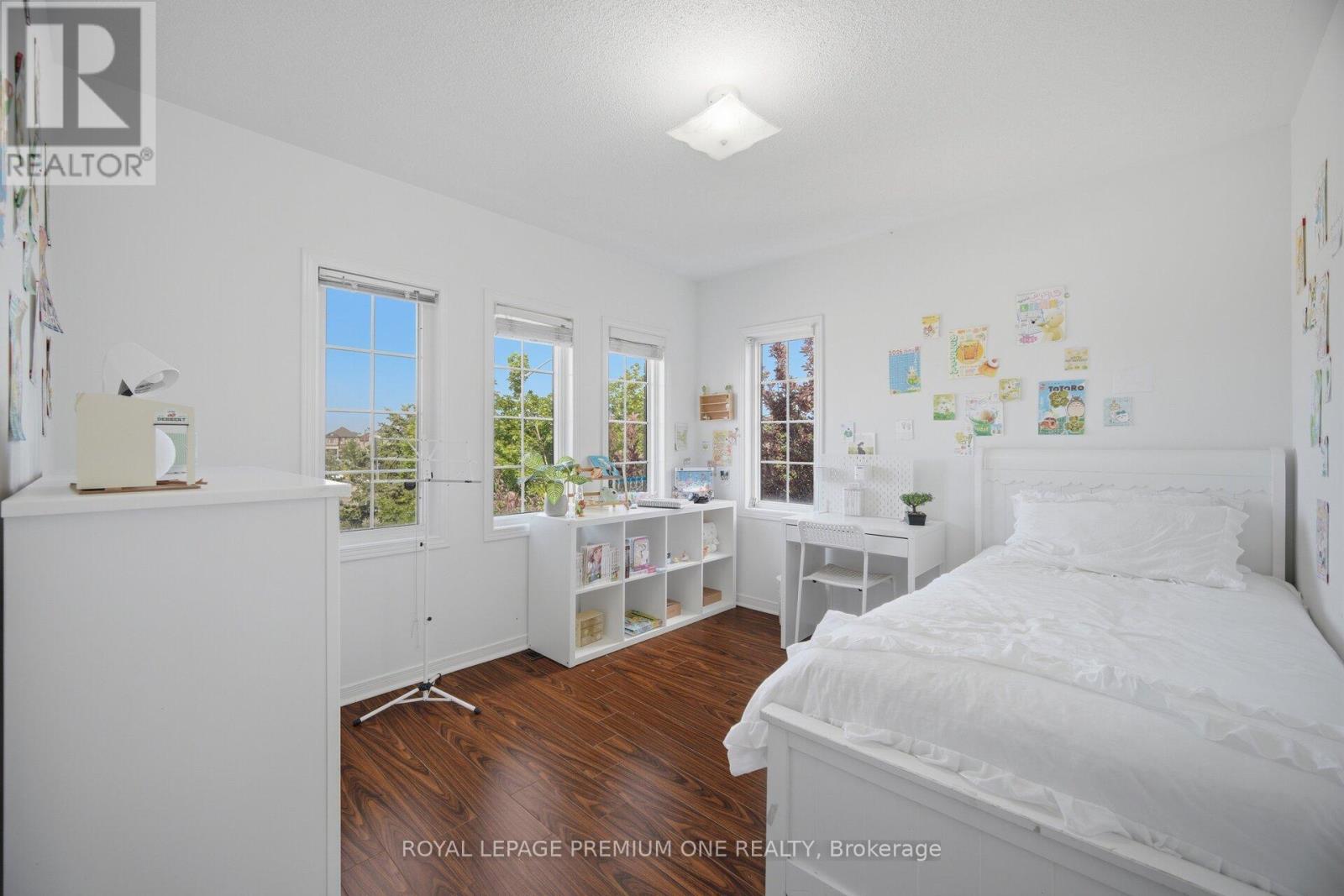 64 AMETHYST CIRCLE - 28