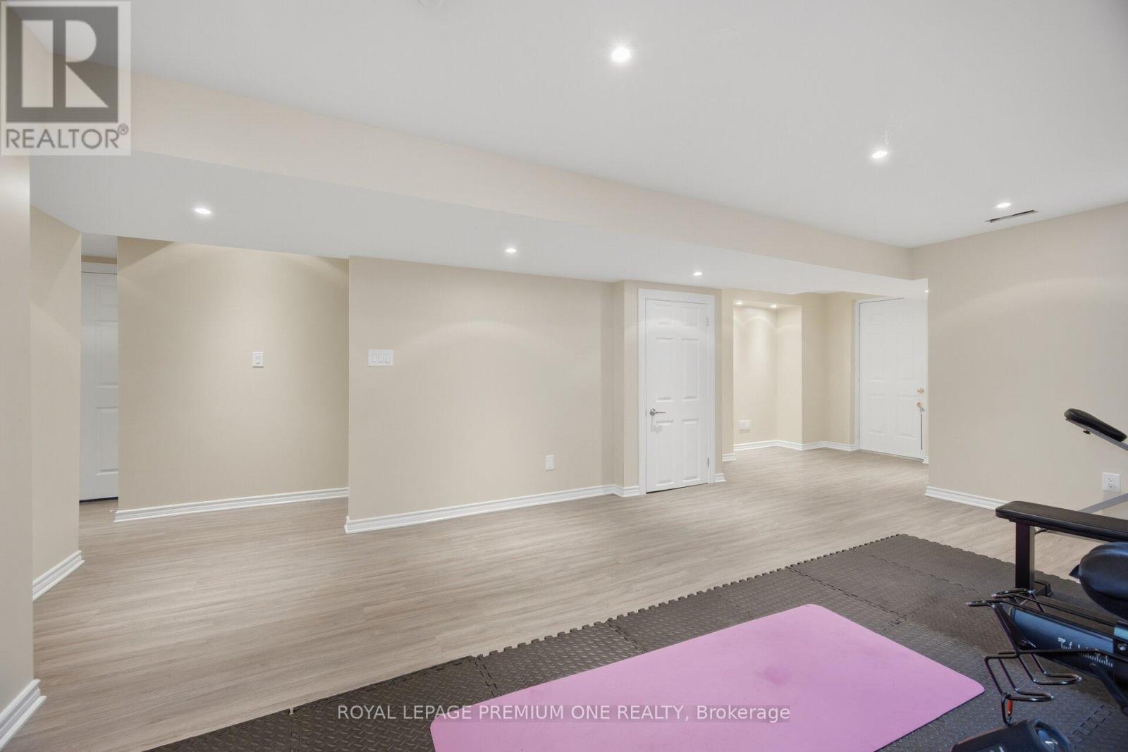 64 AMETHYST CIRCLE - 38