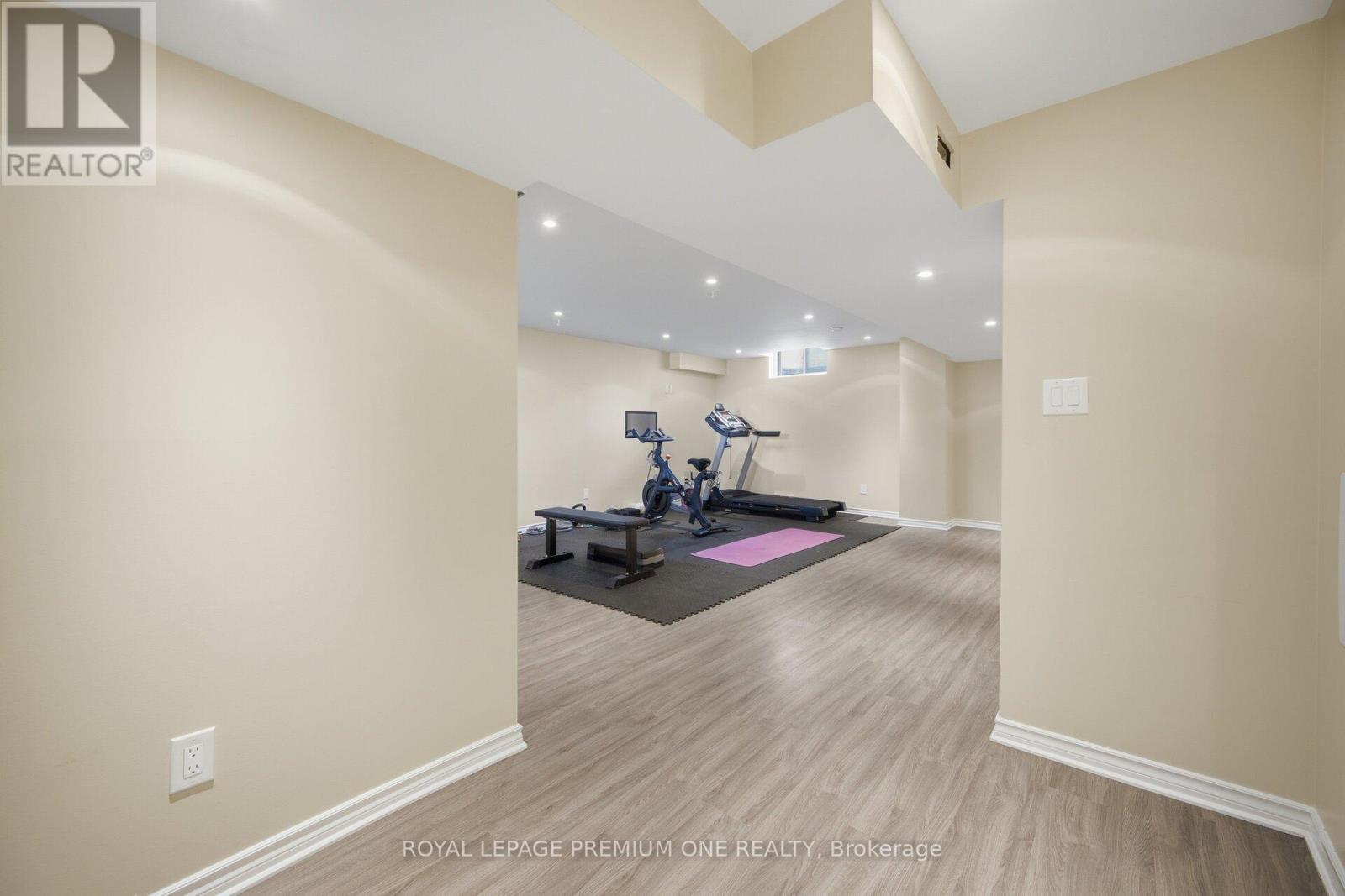 64 AMETHYST CIRCLE - 39