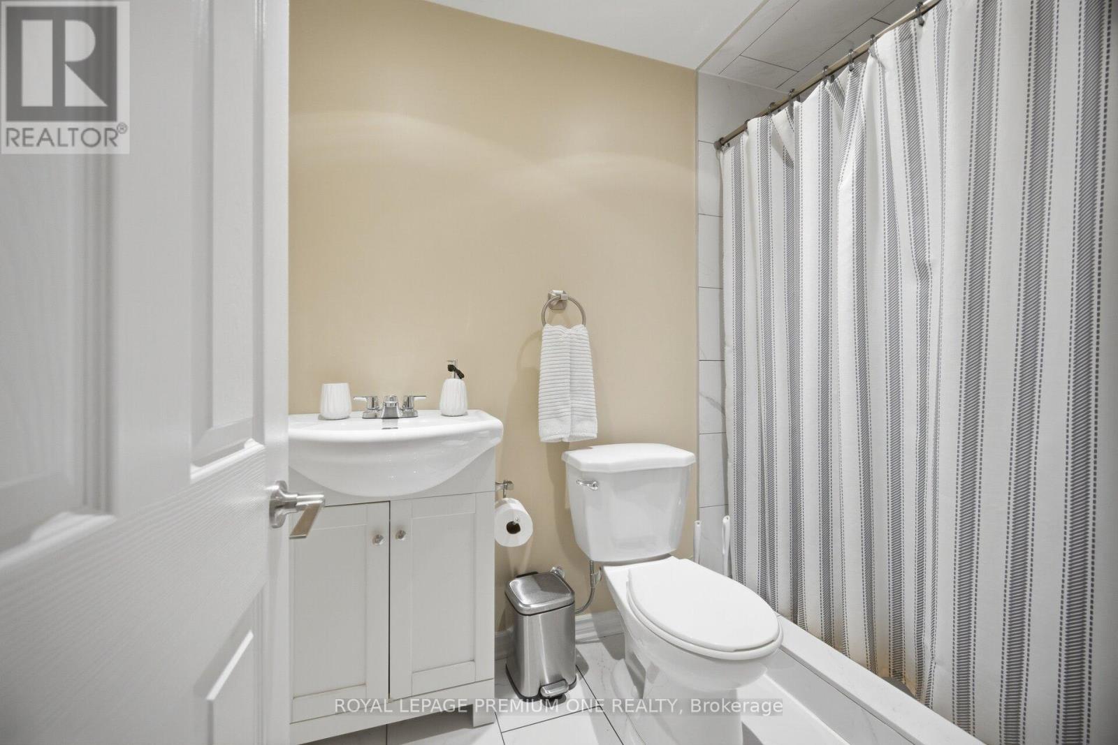 64 AMETHYST CIRCLE - 41