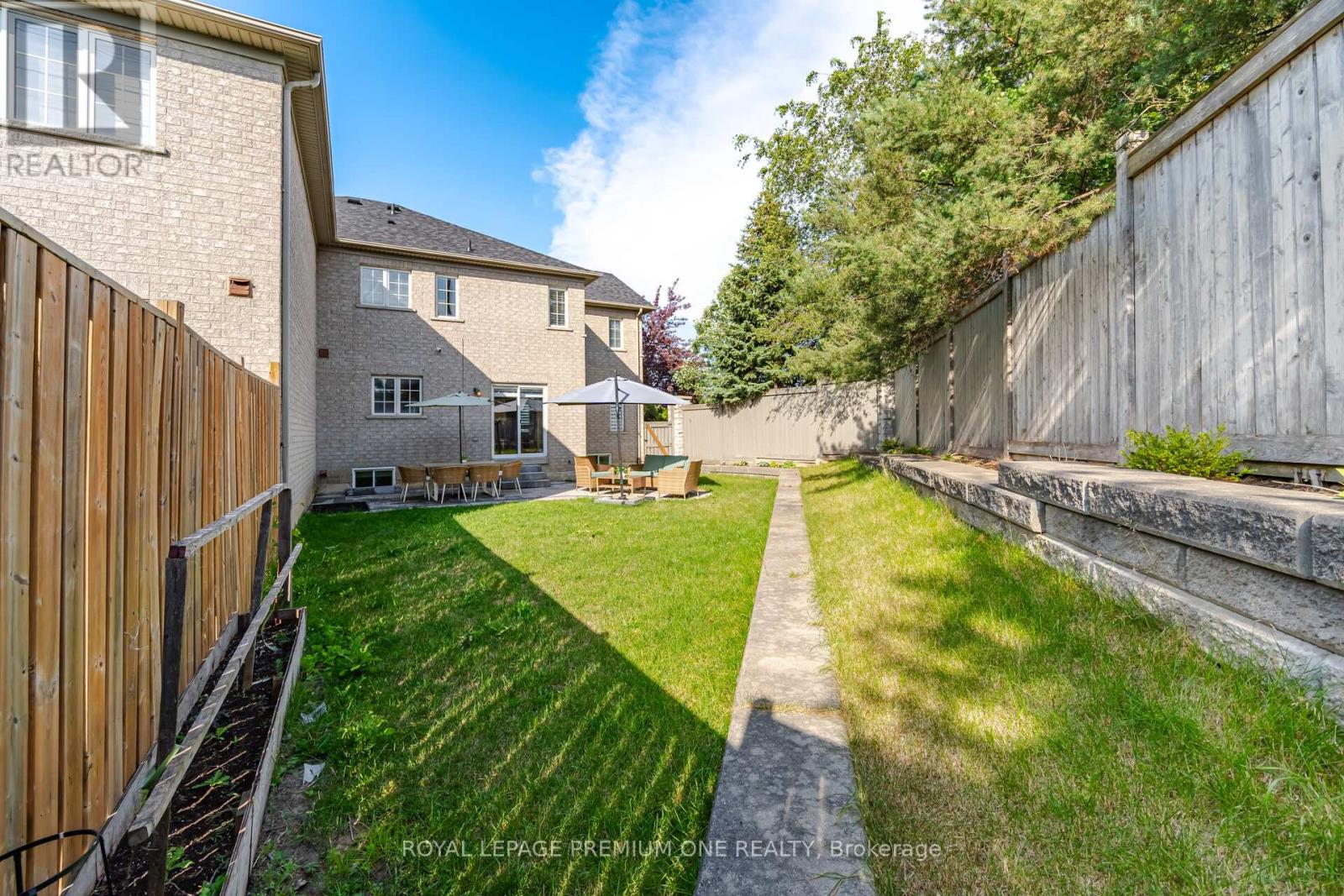64 AMETHYST CIRCLE - 49