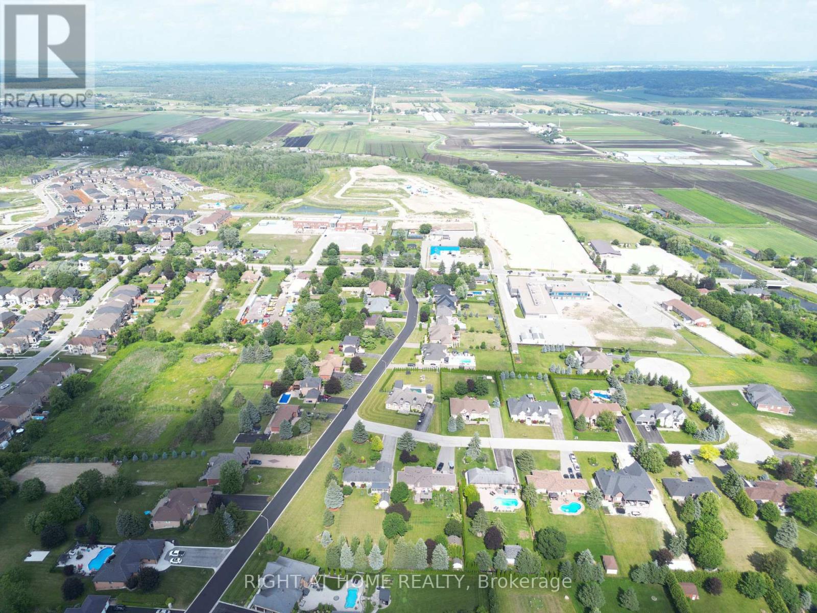 35 GOLFVIEW BOULEVARD - 28