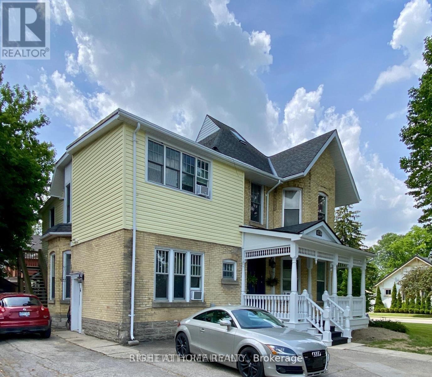 82 WELLINGTON STREET - 3