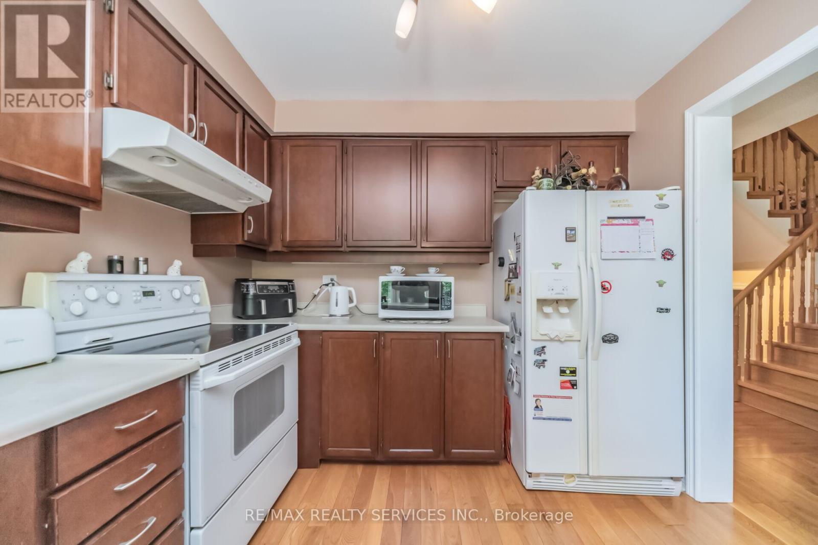 76 LEEWARD DRIVE - 20
