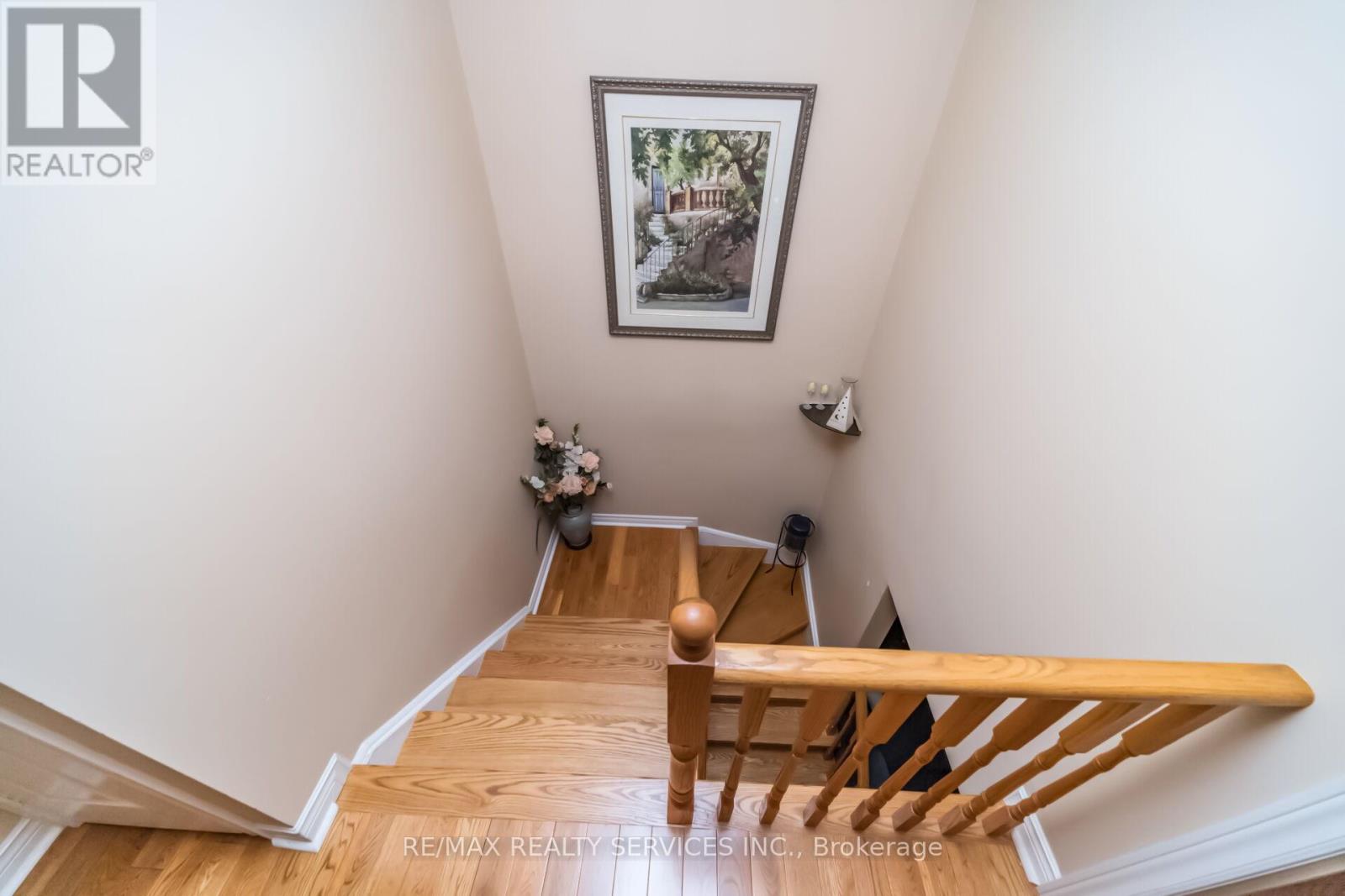76 LEEWARD DRIVE - 39