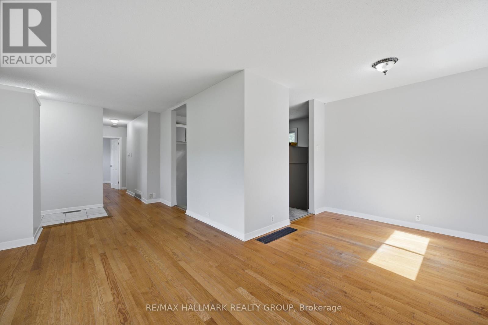 45 HILLIARD AVENUE, Ottawa. Luxury613. By Peter Sagos - Image 13