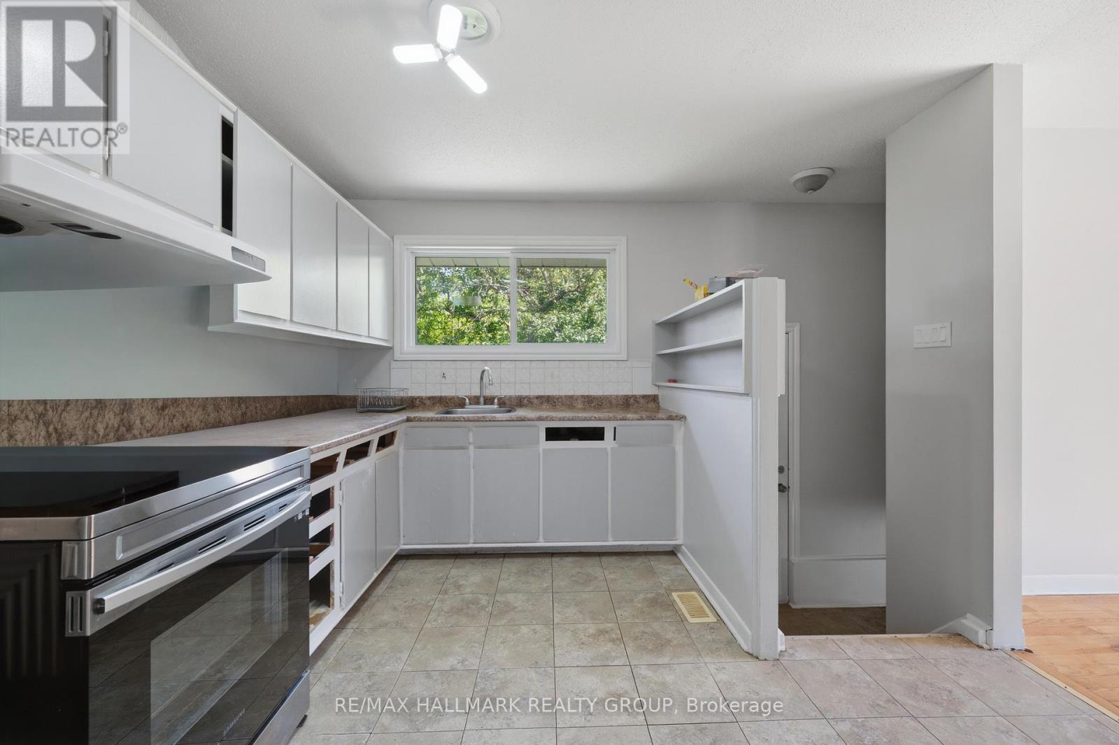 45 HILLIARD AVENUE, Ottawa. Luxury613. By Peter Sagos - Image 14