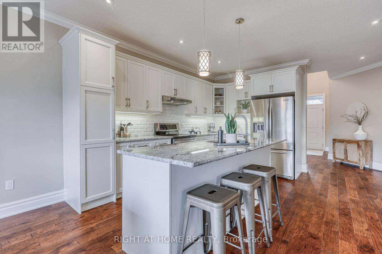 683 TENNENT AVENUE - 30