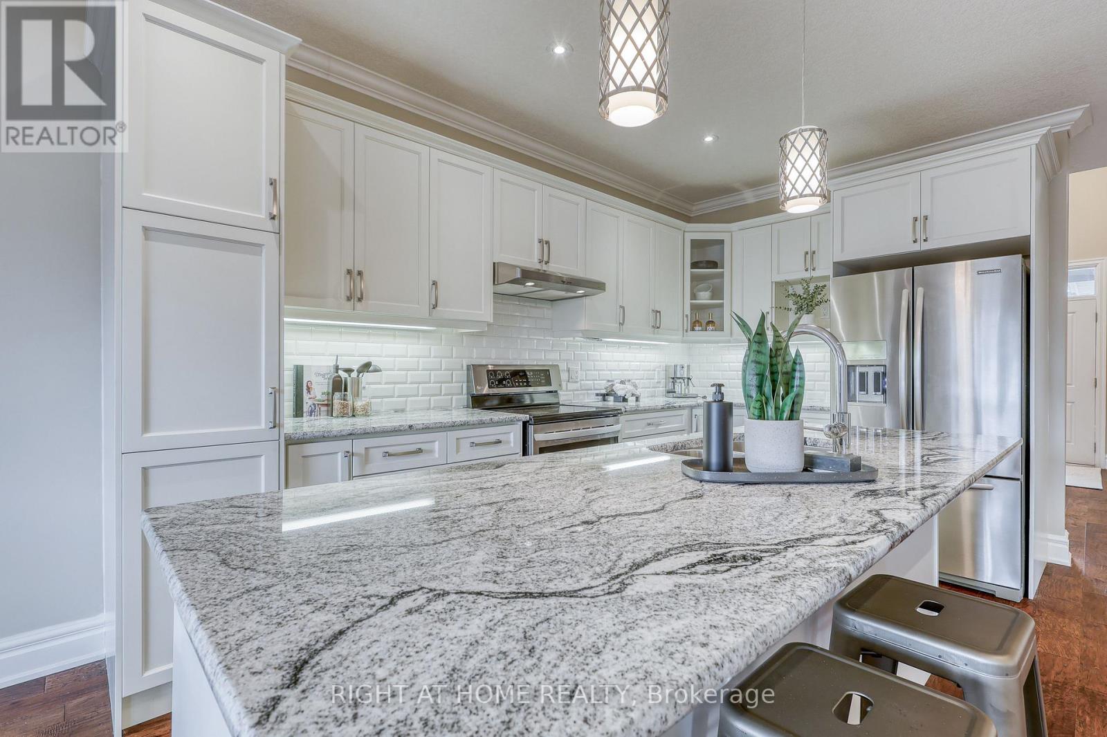 683 TENNENT AVENUE - 31