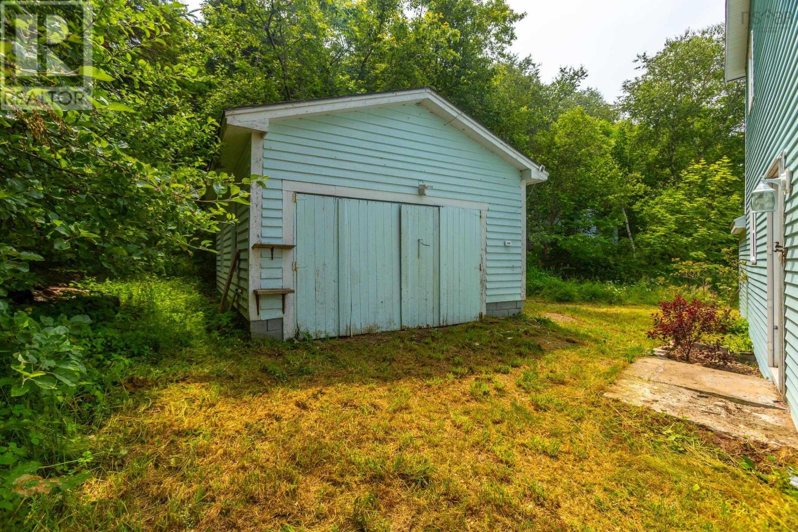 798 Brinton Road - 16