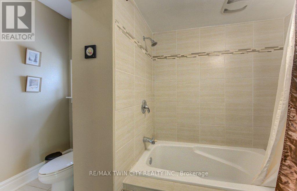 271 LONDON ROAD W - 16