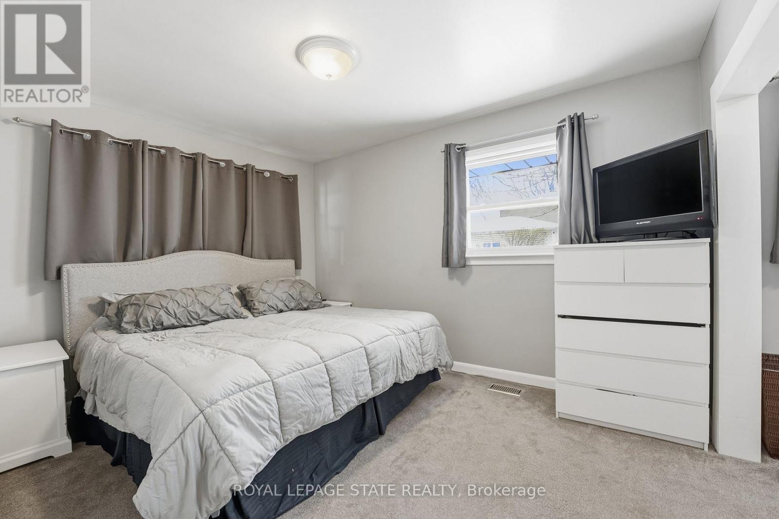 473 MOHAWK ROAD W - 16
