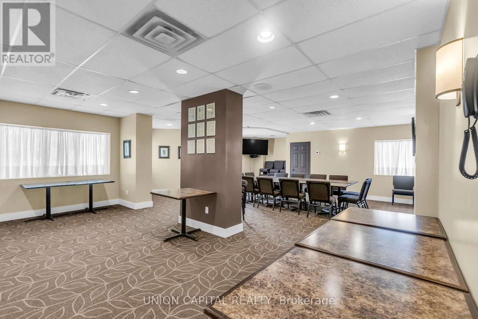 #502 265 WESTCOURT PLACE - 30