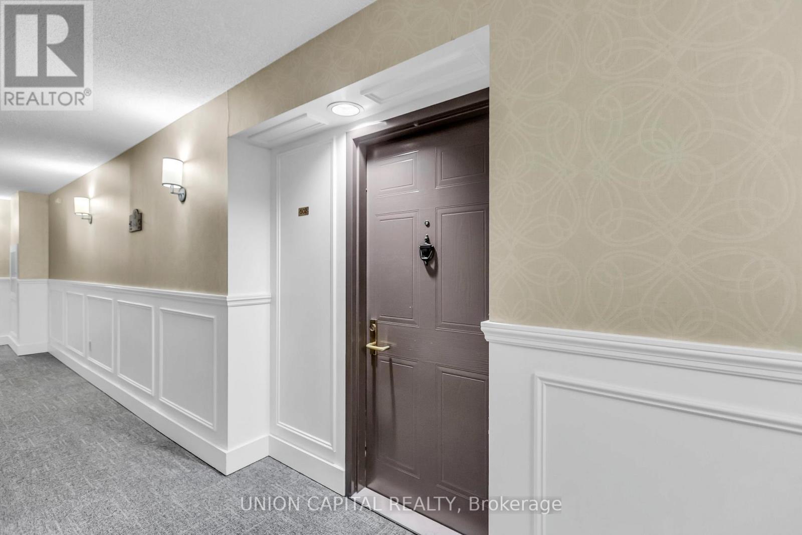 #502 265 WESTCOURT PLACE - 4