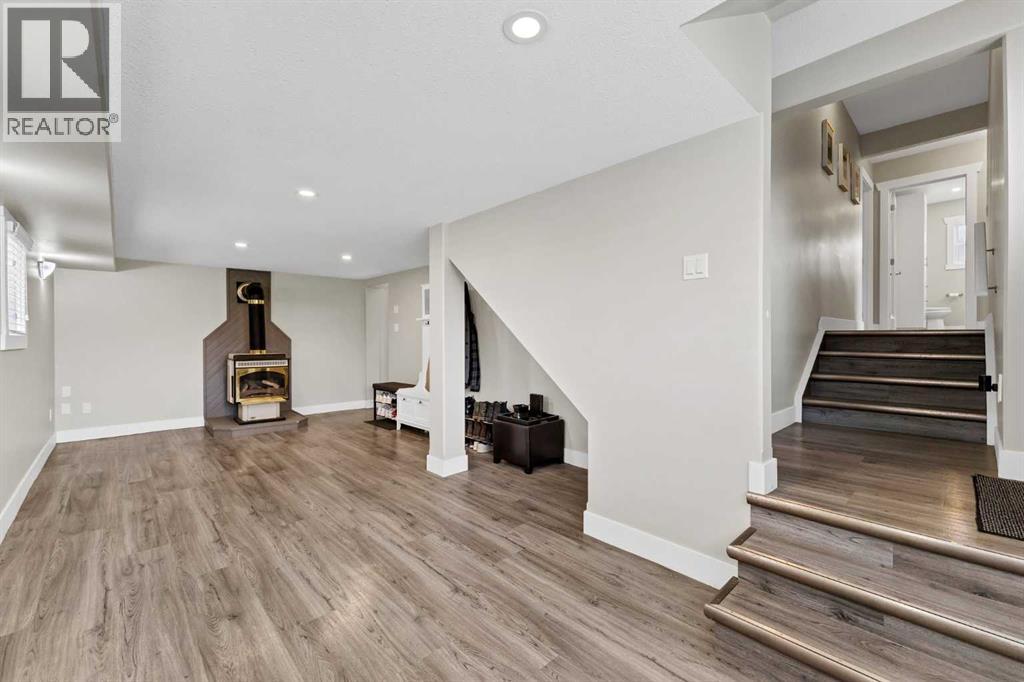 221 9 Street SW — photo 25