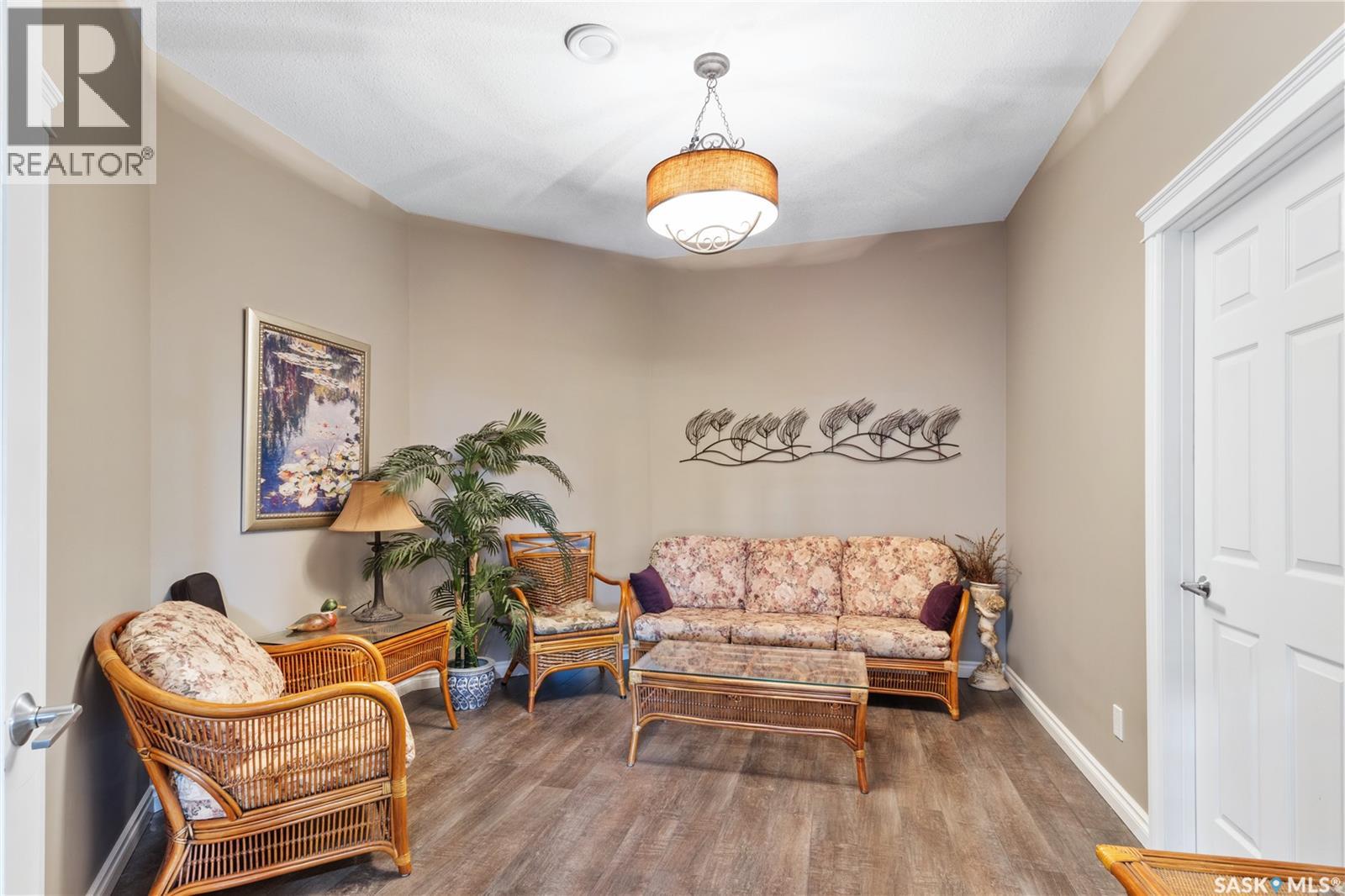 30 Pape DRIVE - 27