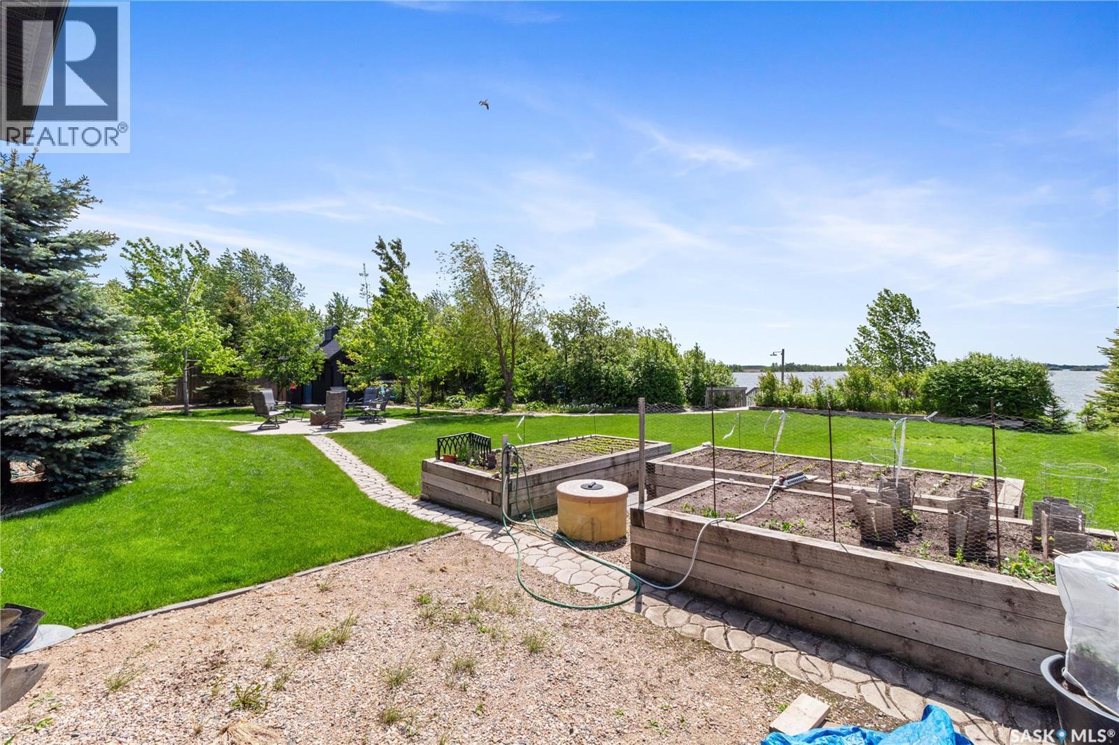 30 Pape DRIVE - 41