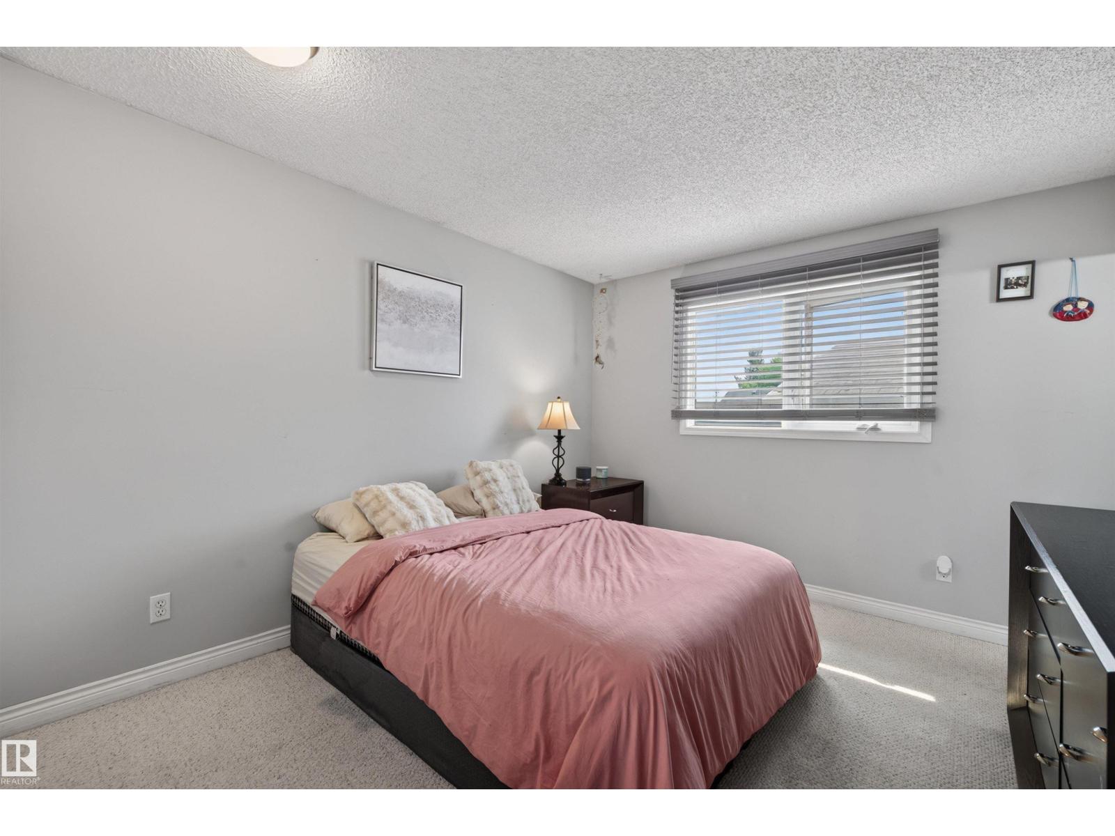 9410 80 ST — photo 23