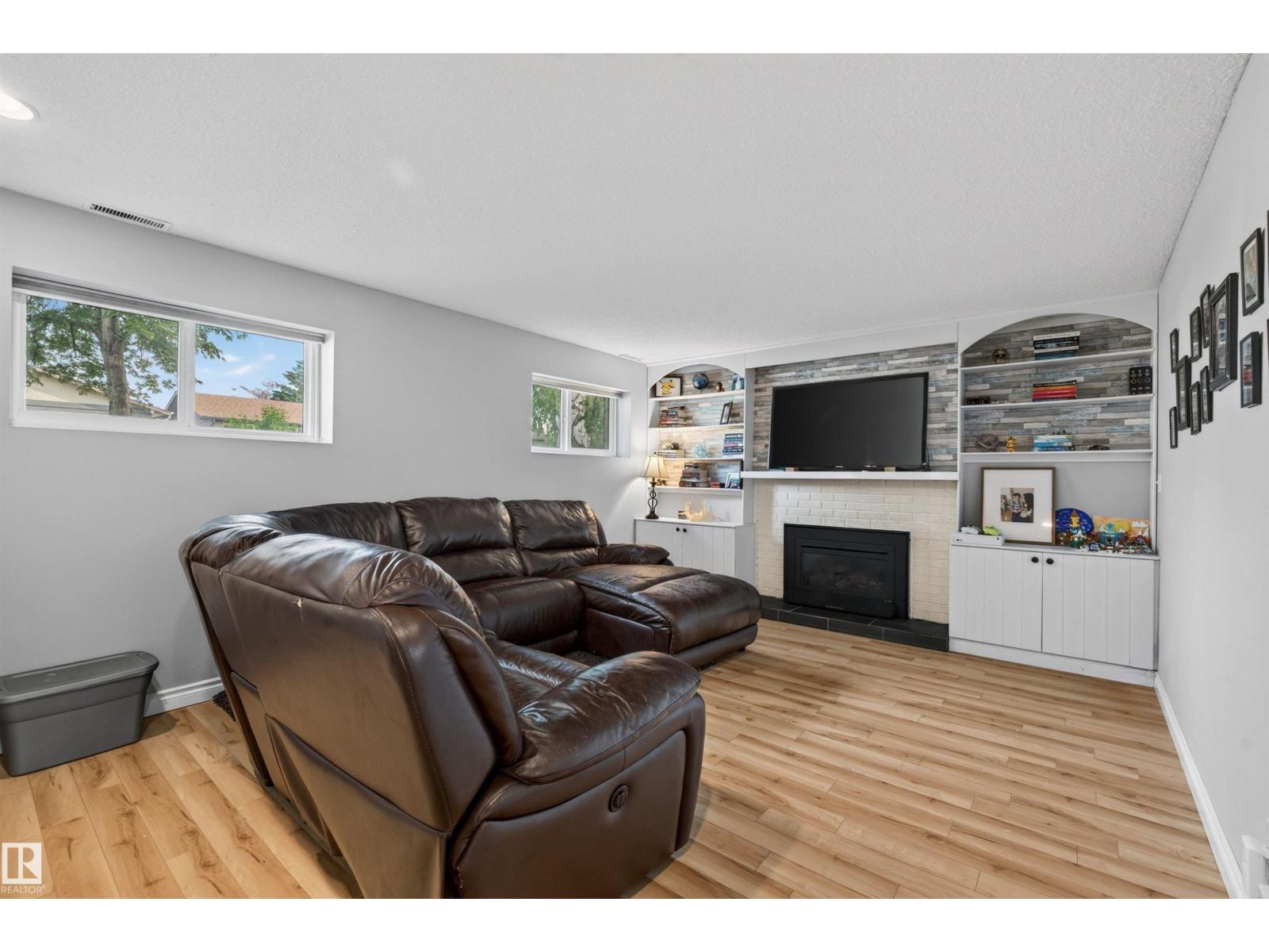 9410 80 ST — photo 32