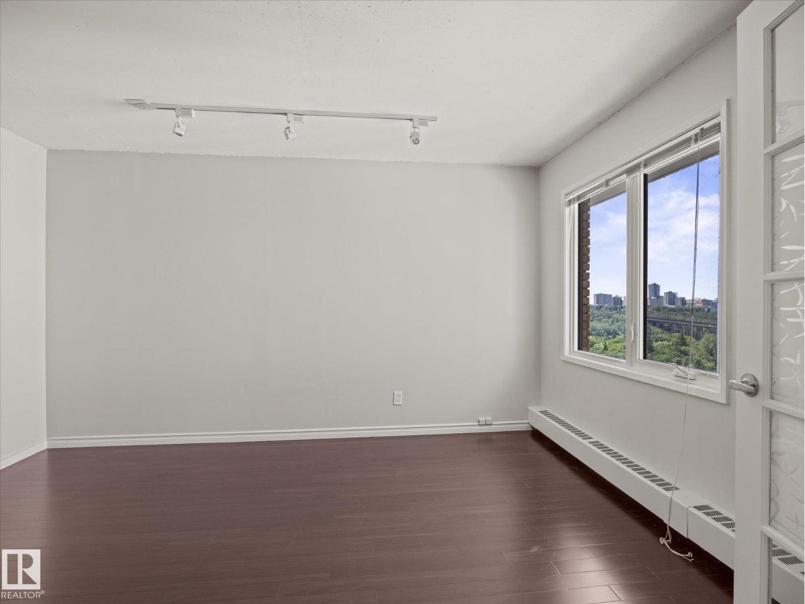 #1601 9725 106 ST NW - 16
