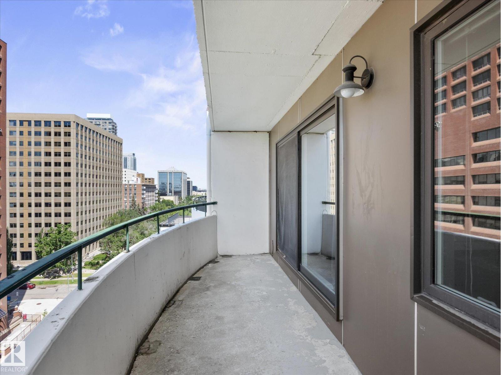 #1601 9725 106 ST NW - 17