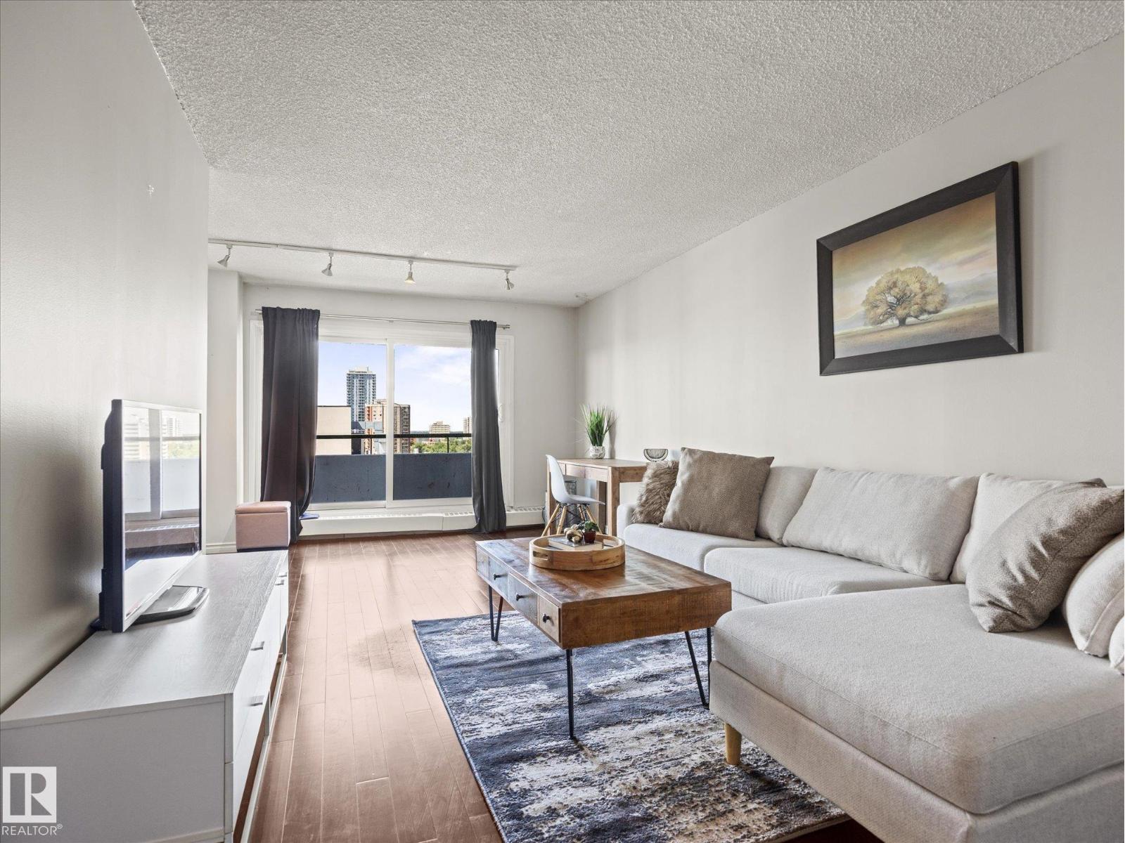 #1601 9725 106 ST NW - 4