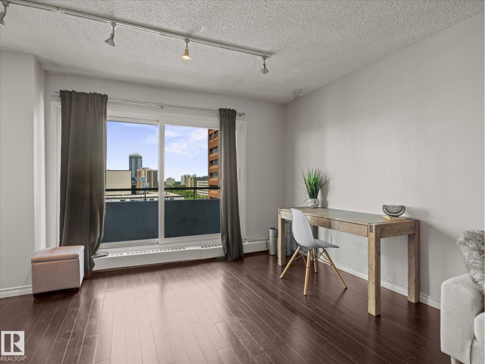#1601 9725 106 ST NW - 7