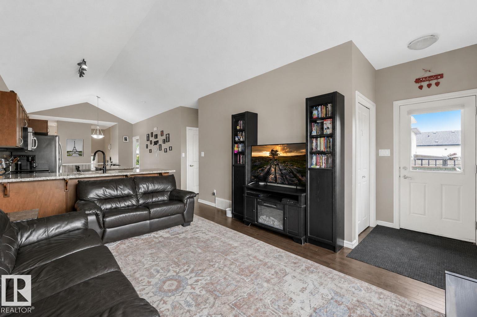 21219 96 AV NW — photo 8
