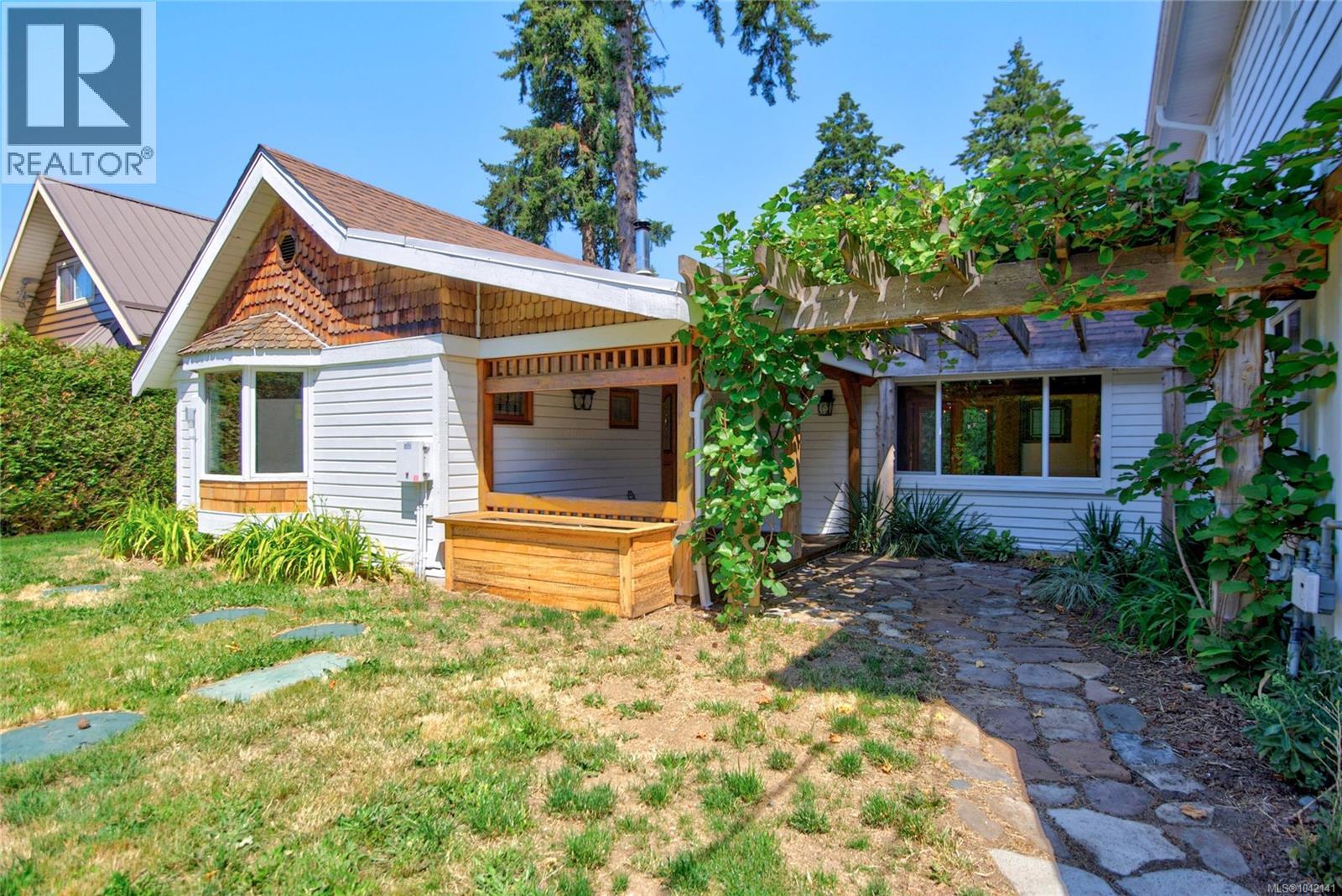 1162 Booth Rd SW - 3