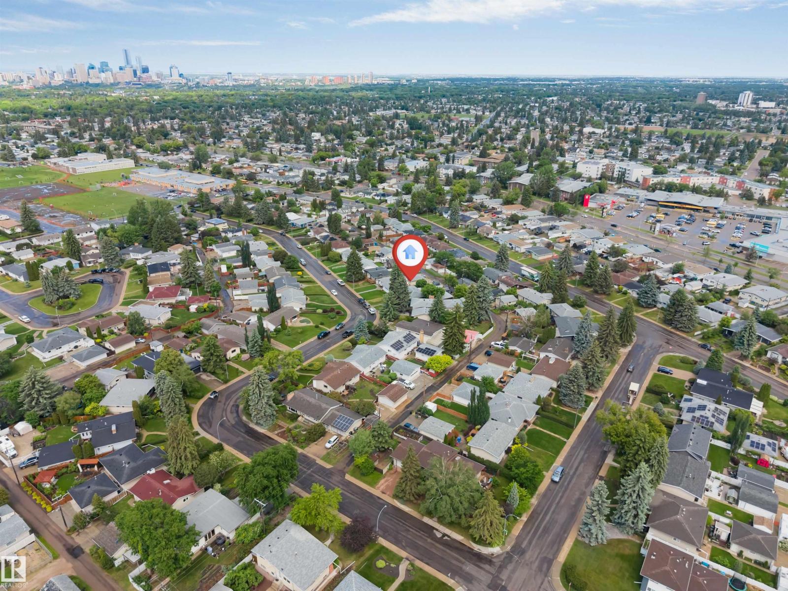 6404 88 AV NW - 43