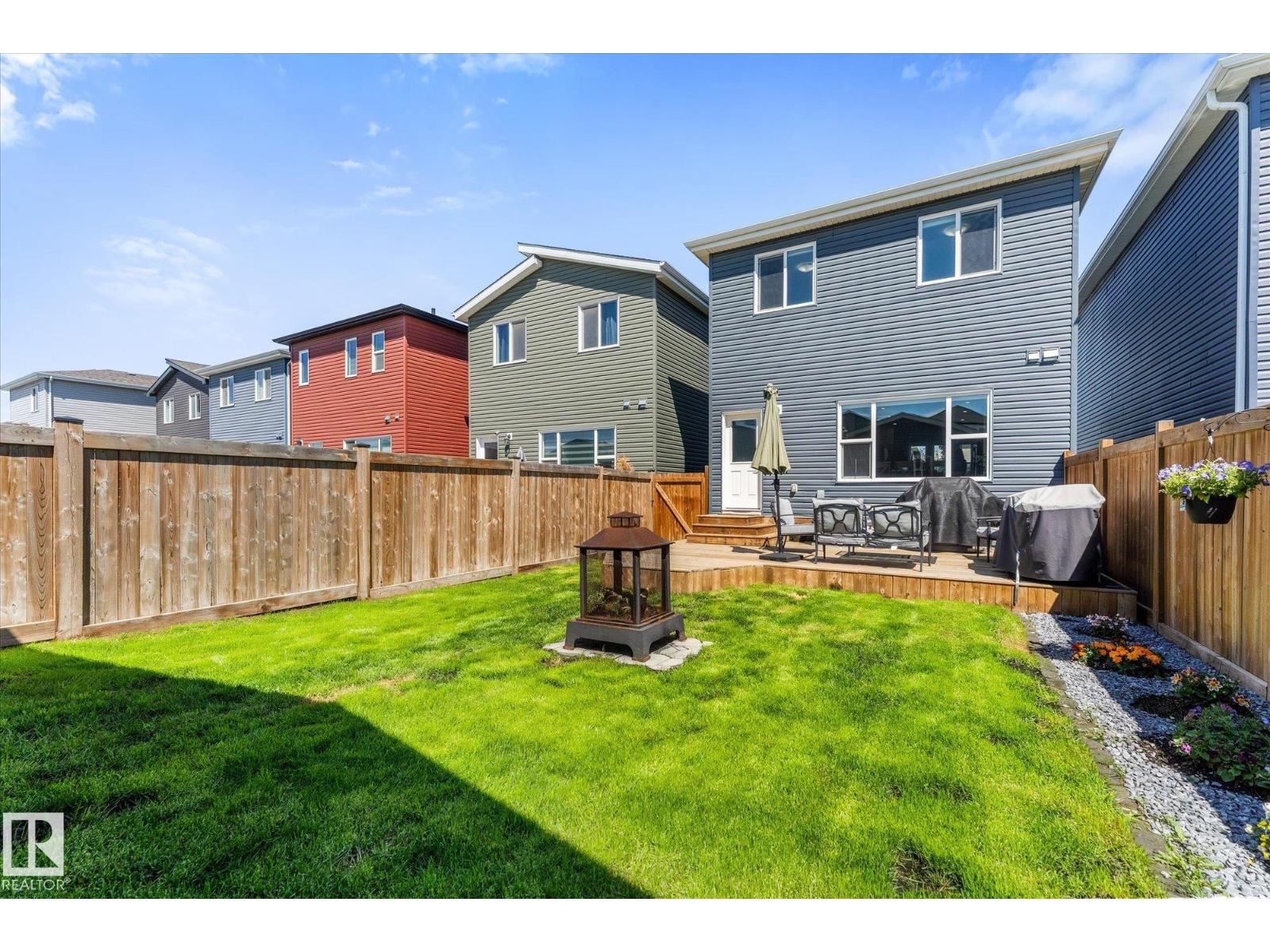 591 MEADOWVIEW DR — photo 30