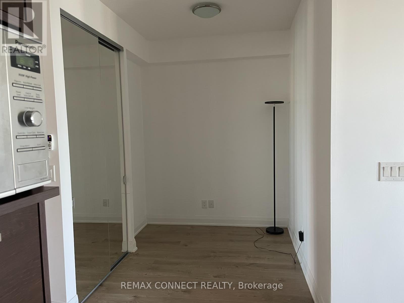 #2501 36 PARK LAWN ROAD - 18