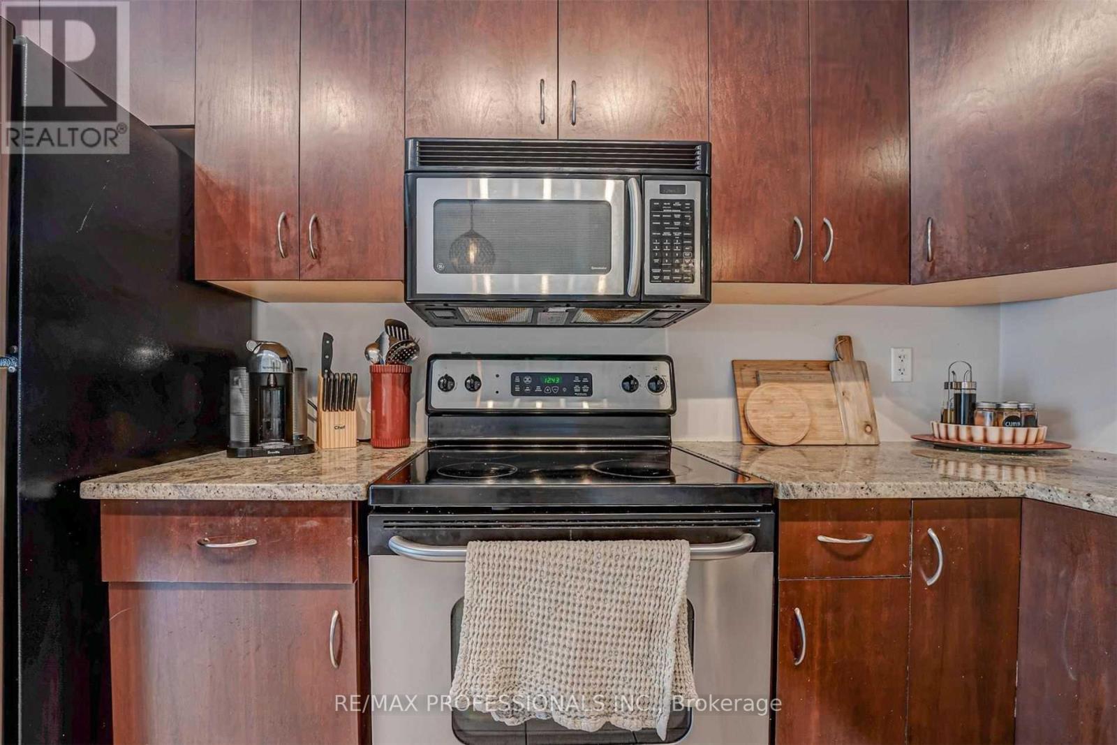 676 ROWLEY COMMON - 8
