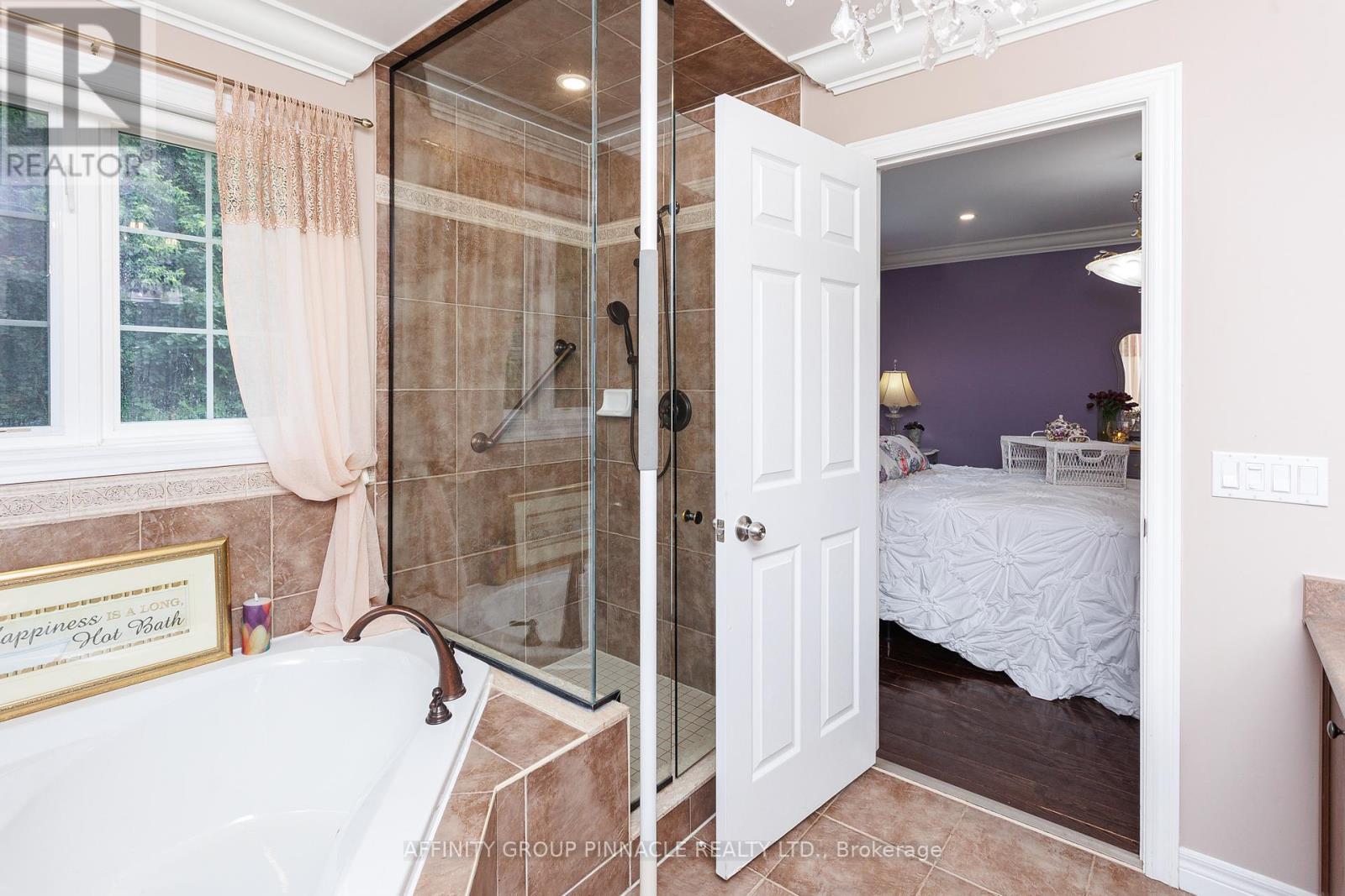 2 FALLINGBROOK CRESCENT - 28