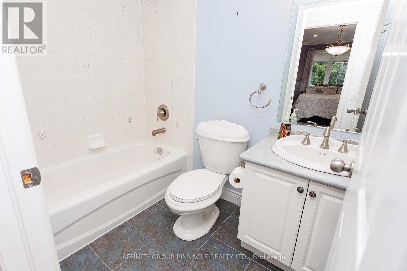 2 FALLINGBROOK CRESCENT - 21