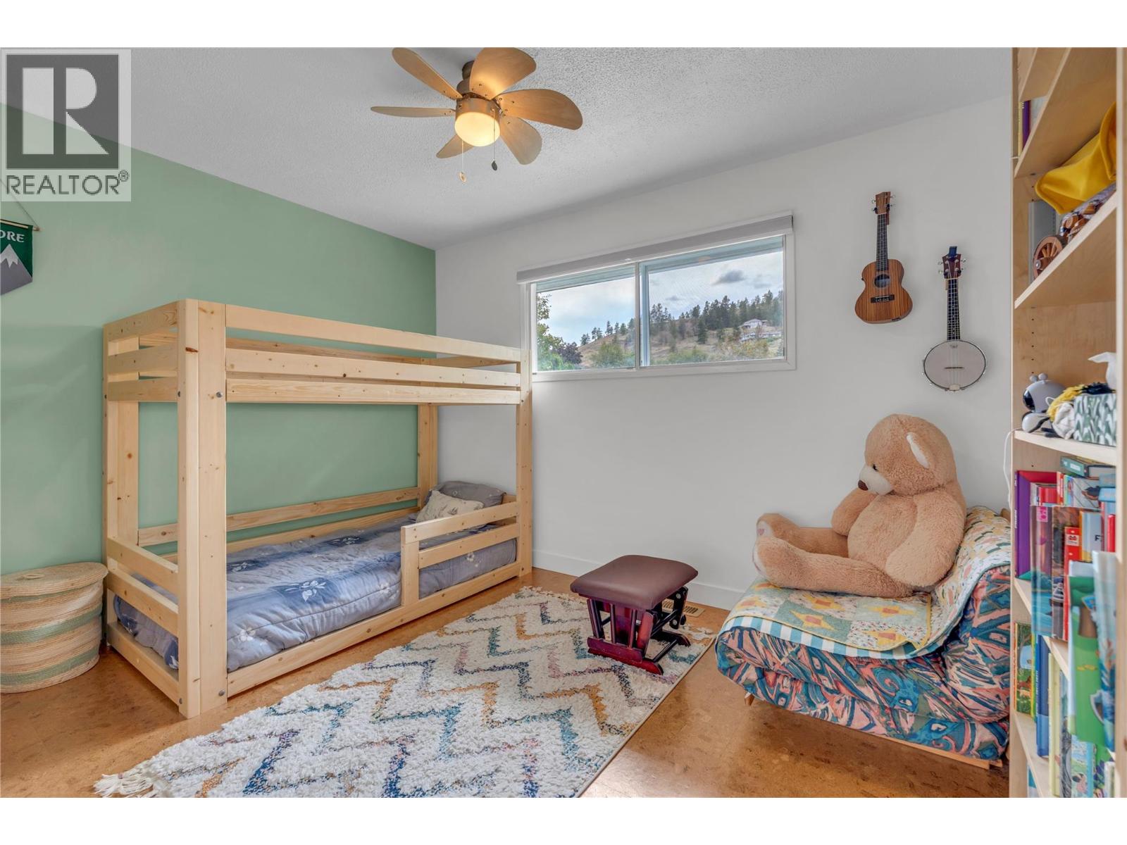 12016 Grant Avenue, Summerland