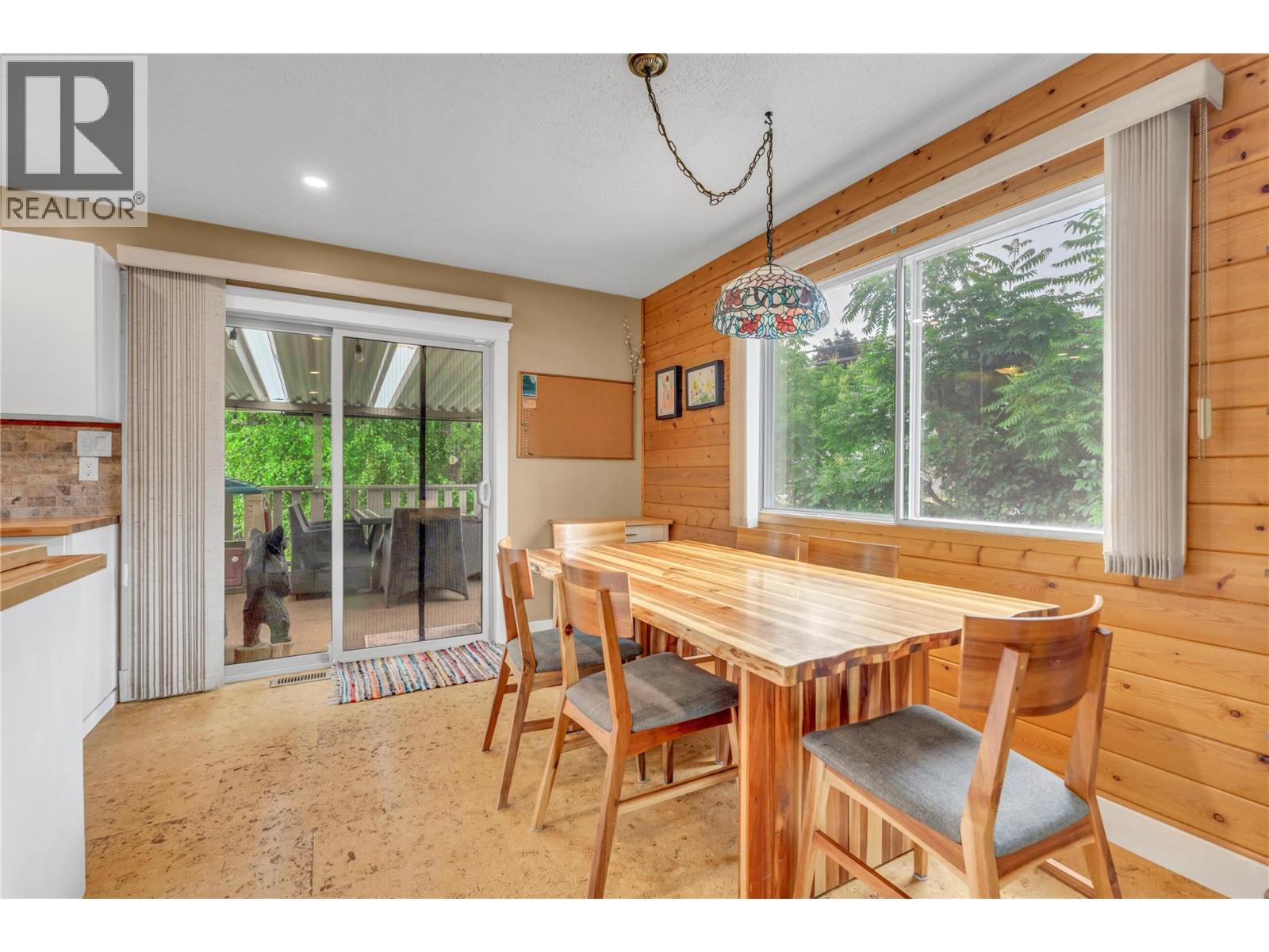 12016 Grant Avenue, Summerland