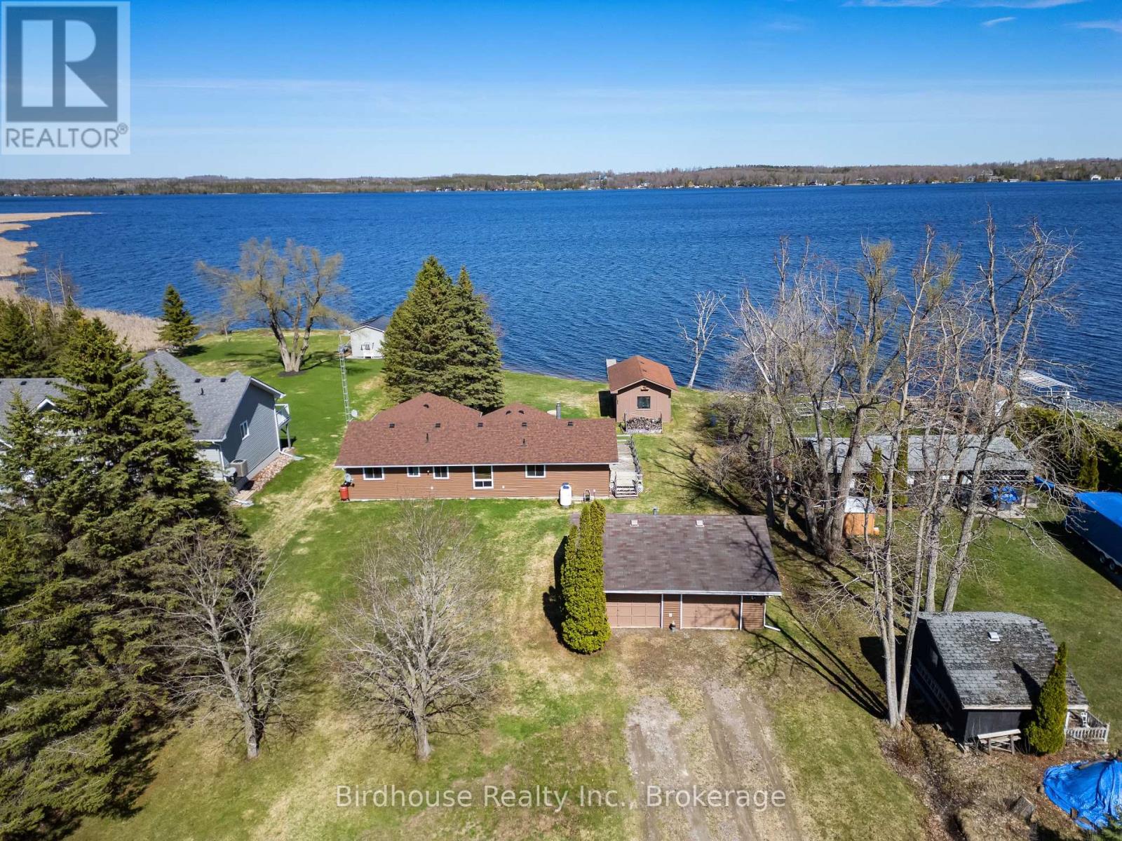 24 GILLIS STREET - 1