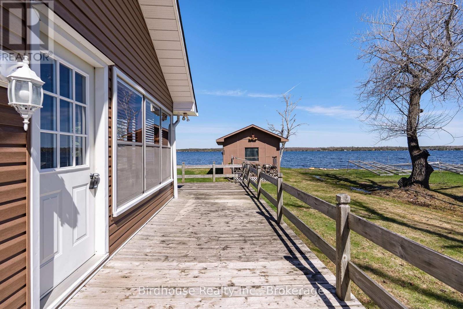 24 GILLIS STREET - 26