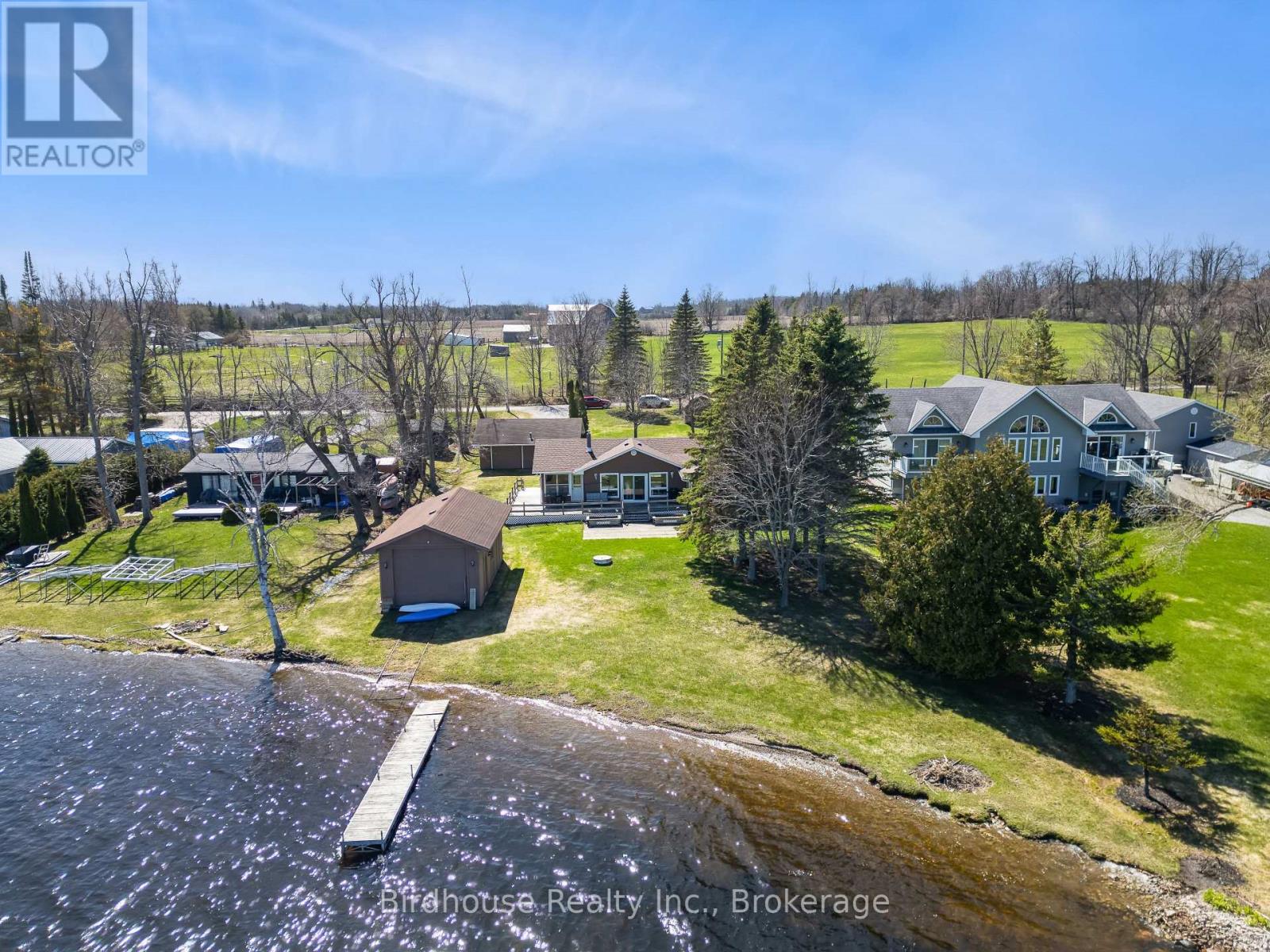 24 GILLIS STREET - 28
