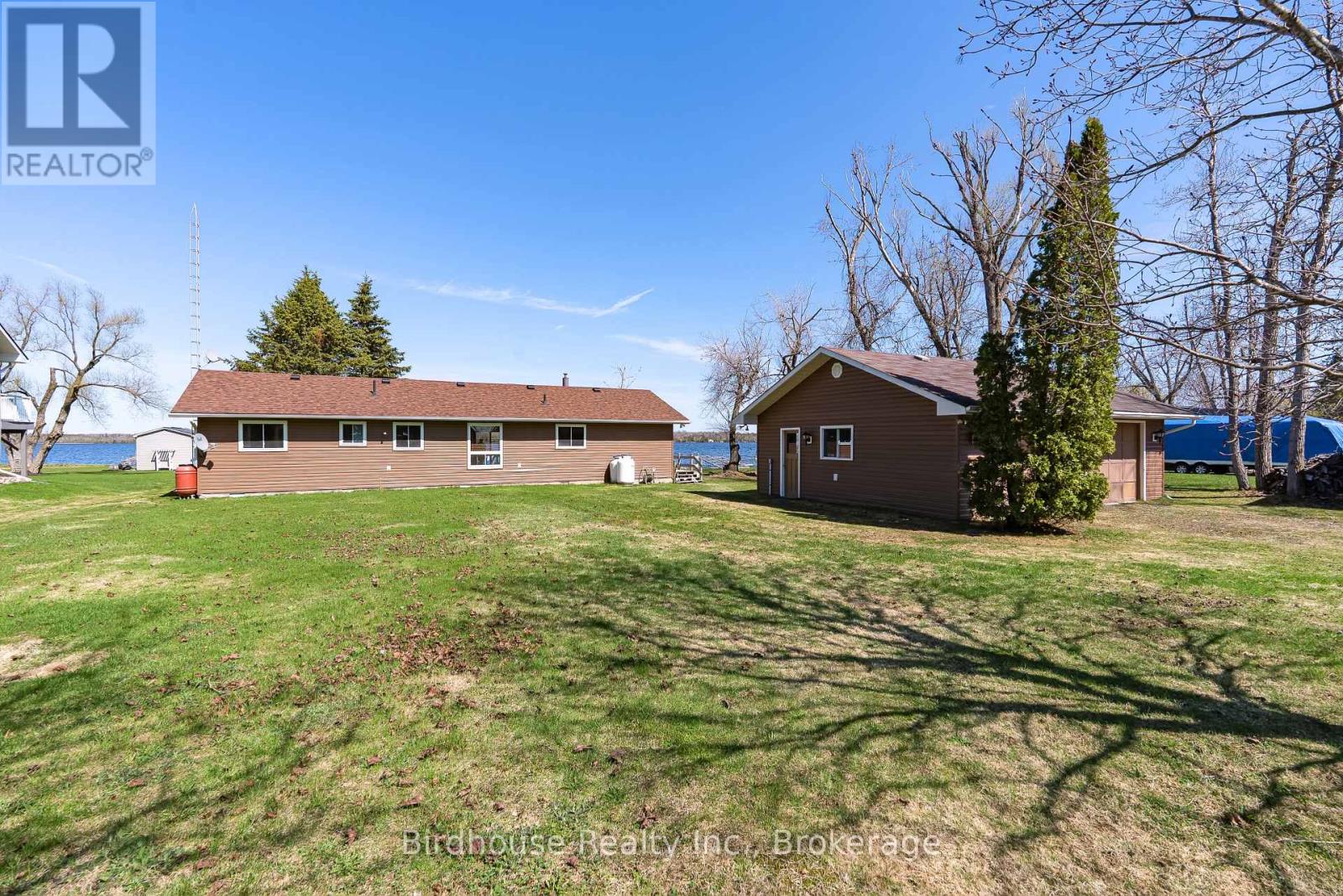 24 GILLIS STREET - 33