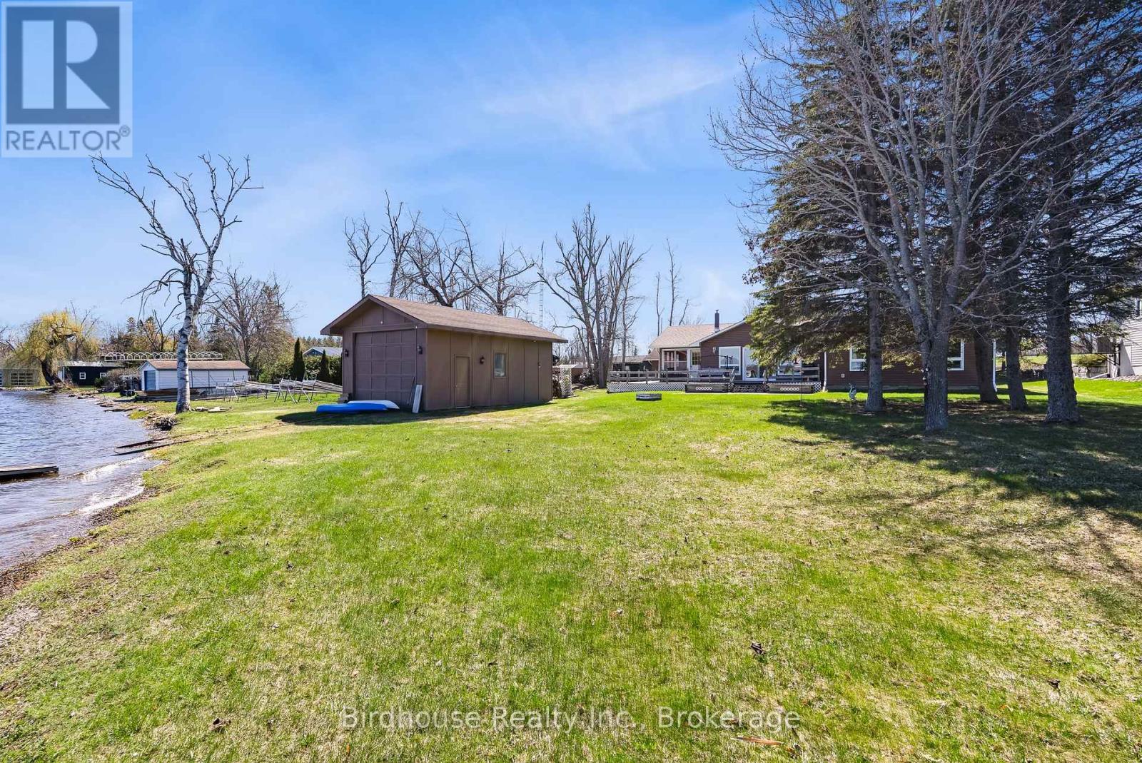 24 GILLIS STREET - 4