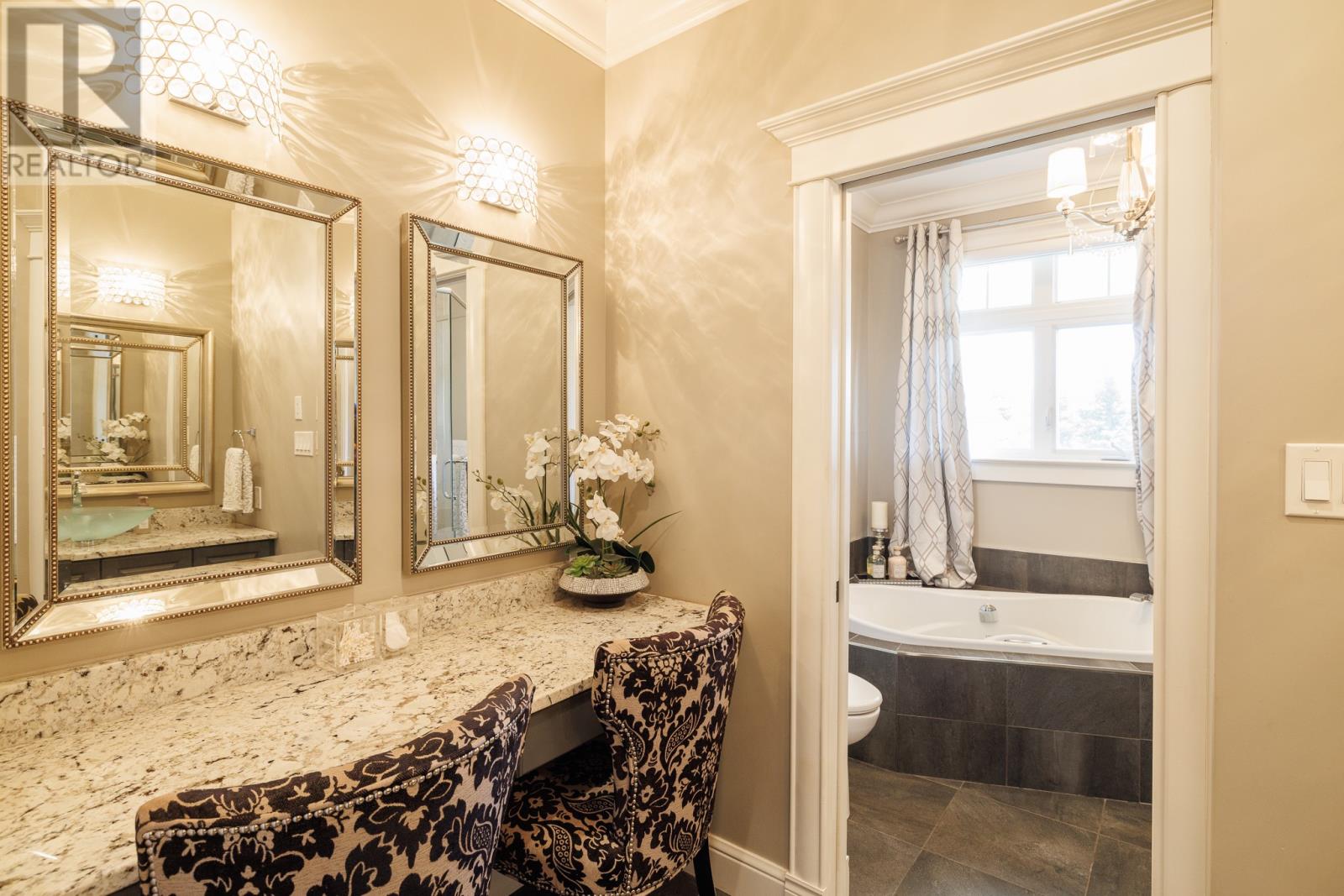 2 Ashkay Drive - 37