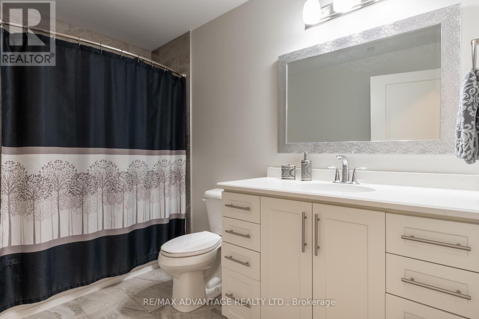 #603 260 VILLAGEWALK BOULEVARD - 11