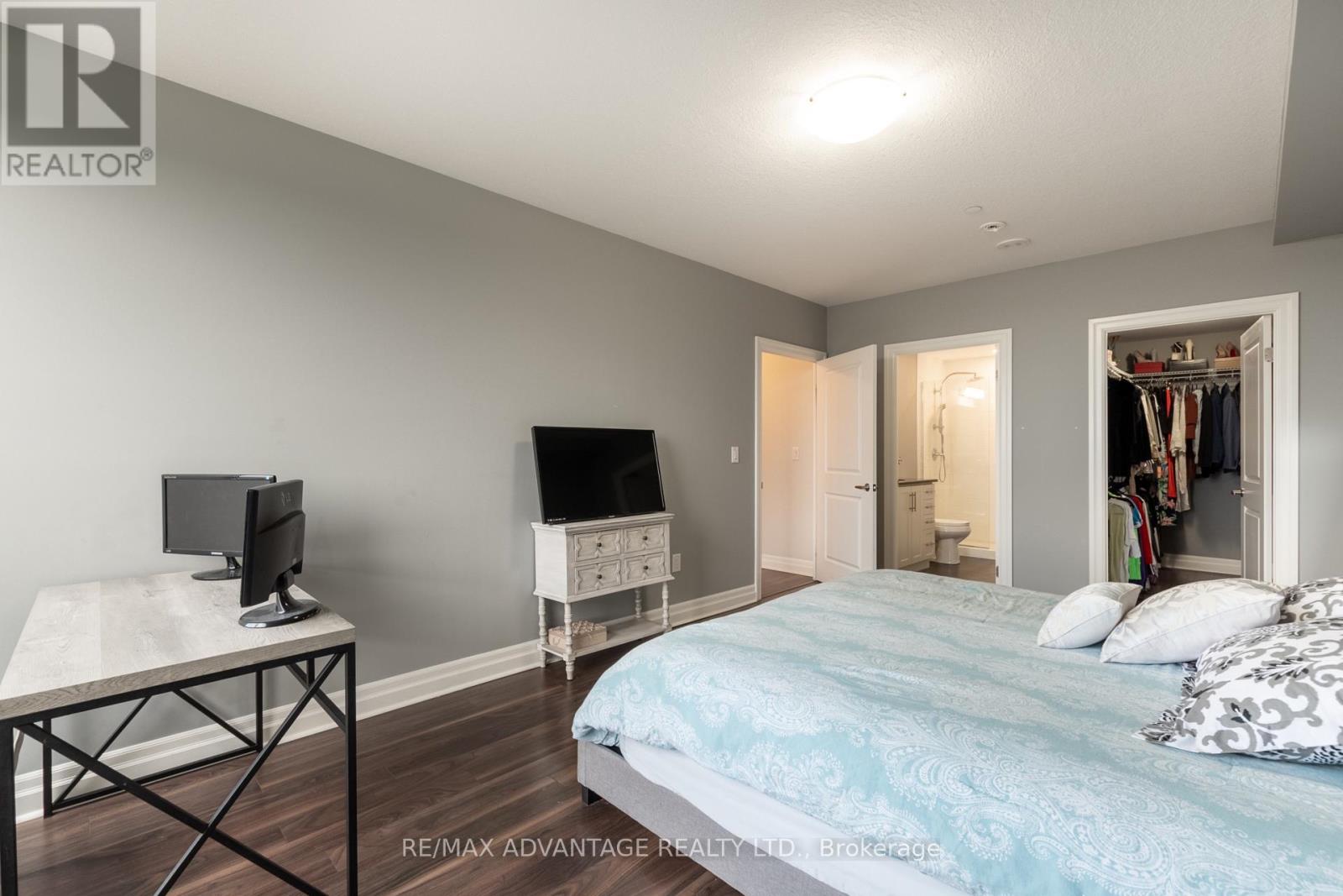 #603 260 VILLAGEWALK BOULEVARD - 15