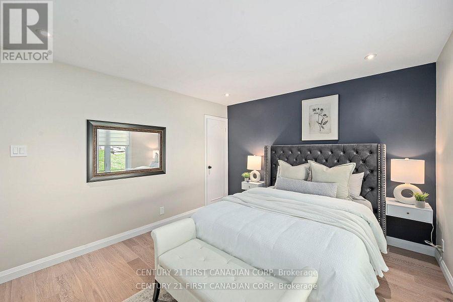 43 COMPTON CRESCENT - 14