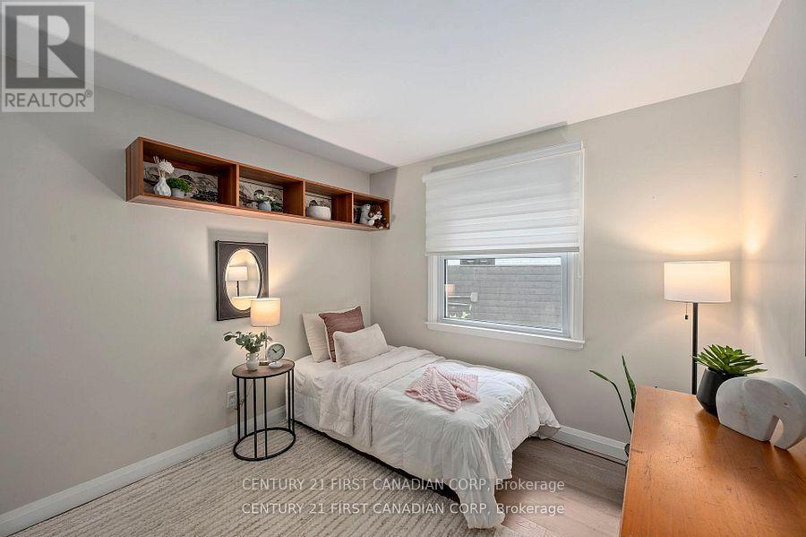 43 COMPTON CRESCENT - 18