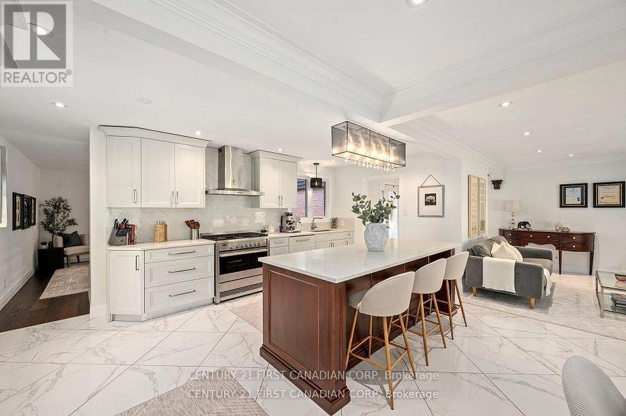 43 COMPTON CRESCENT - 4