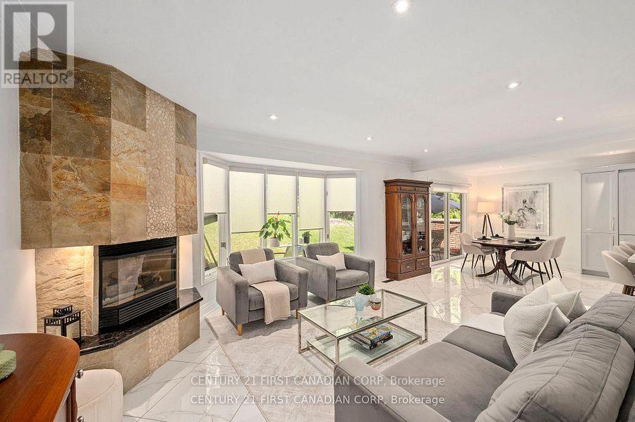 43 COMPTON CRESCENT - 7